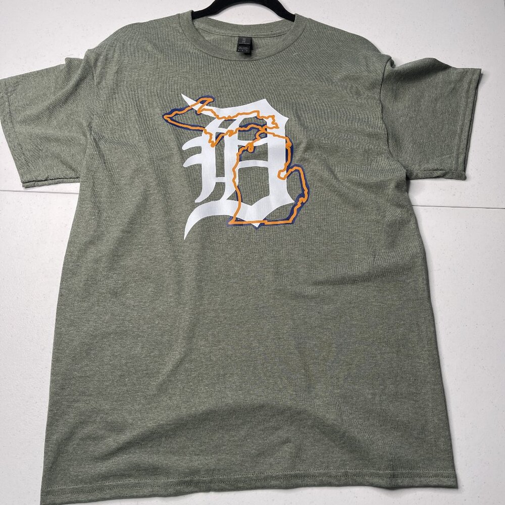 New Michigan/Detroit Tigers inspired Short Sleeve Tee M